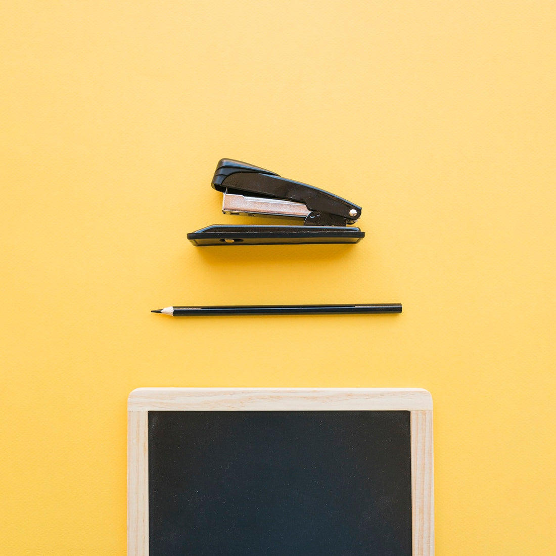 Common Staple Gun Problems and How To Fix Them
